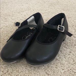 Tap shoes